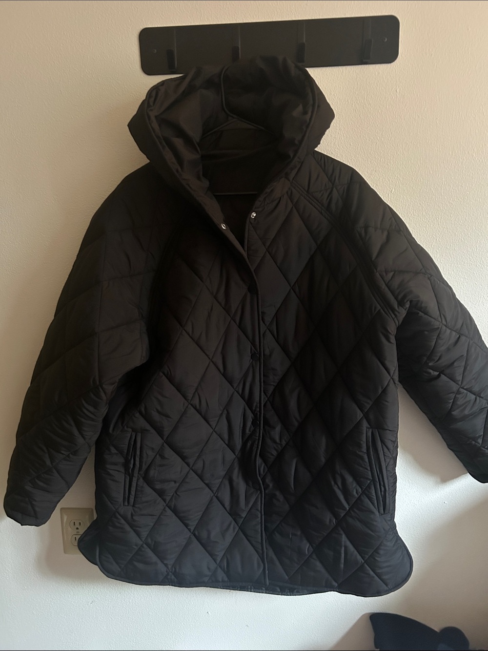 Plus Women 2XL Diamond Quilted Black Snap Closure Lightweight Hooded Jacket